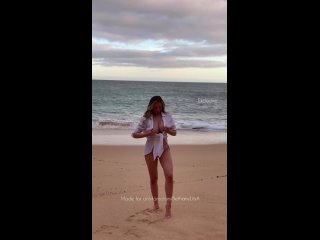 beth lily - on the beach huge tits big ass natural tits